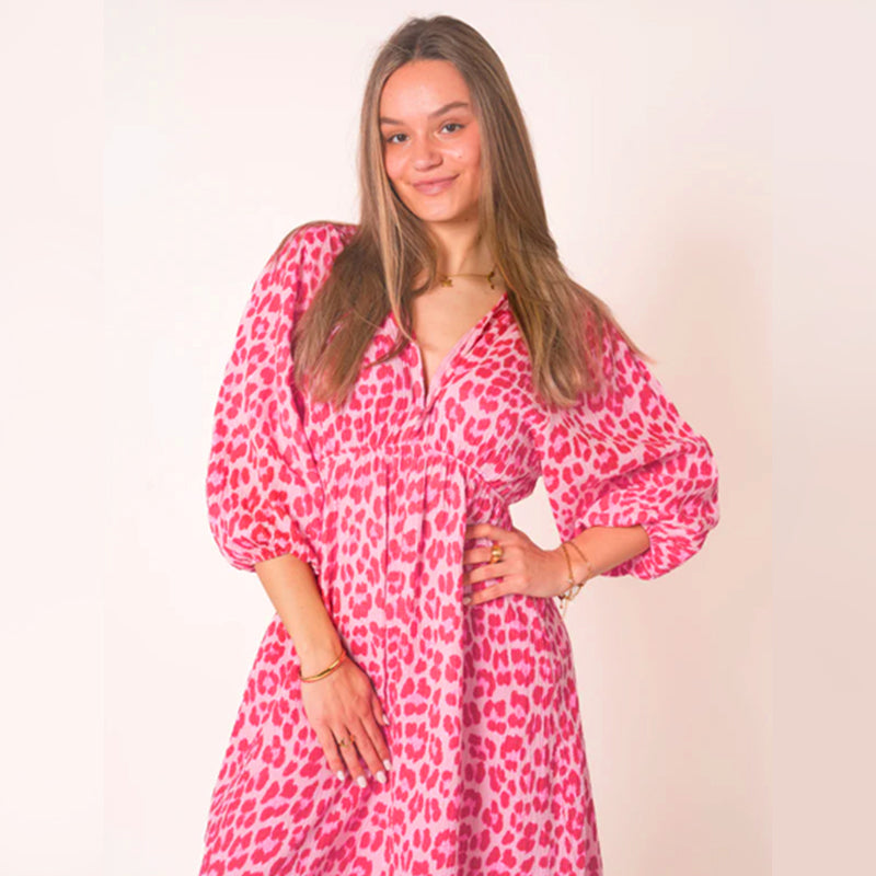 Chic V-Neck Summer Maxi Dress with Flattering A-Line Silhouette 3