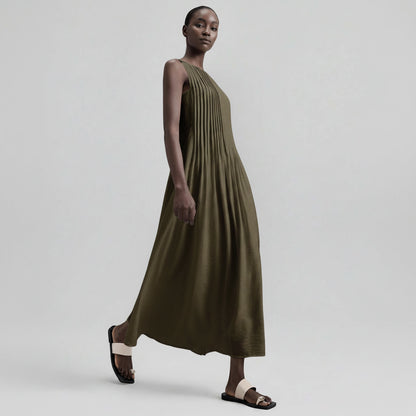 Modern Urban Women’s Pleated Midi Dresses