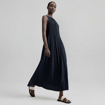 Modern Urban Women’s Pleated Midi Dresses