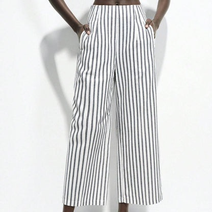 Elegant Everyday Cropped Summer Pants