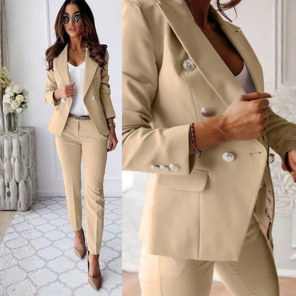 Sleek Double Breasted Suit
