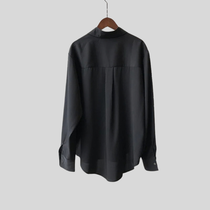 Minimal Buttoned Blouse