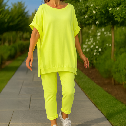 Chic Sweatshirt and Sweatpants Set for Effortless Style and Comfort 1