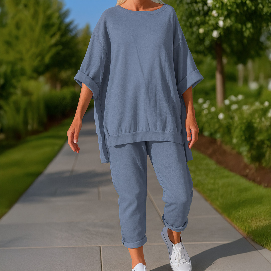 Chic Sweatshirt and Sweatpants Set for Effortless Style and Comfort 3