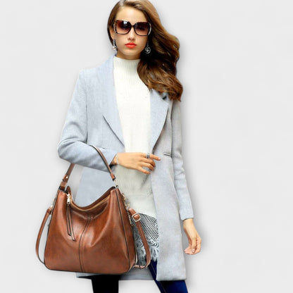 Classic Shoulder Bag for Timeless Style and Everyday Functionality 6