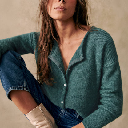 Lightweight Acrylic Cardigan Sweater for Effortless Everyday Layering 12