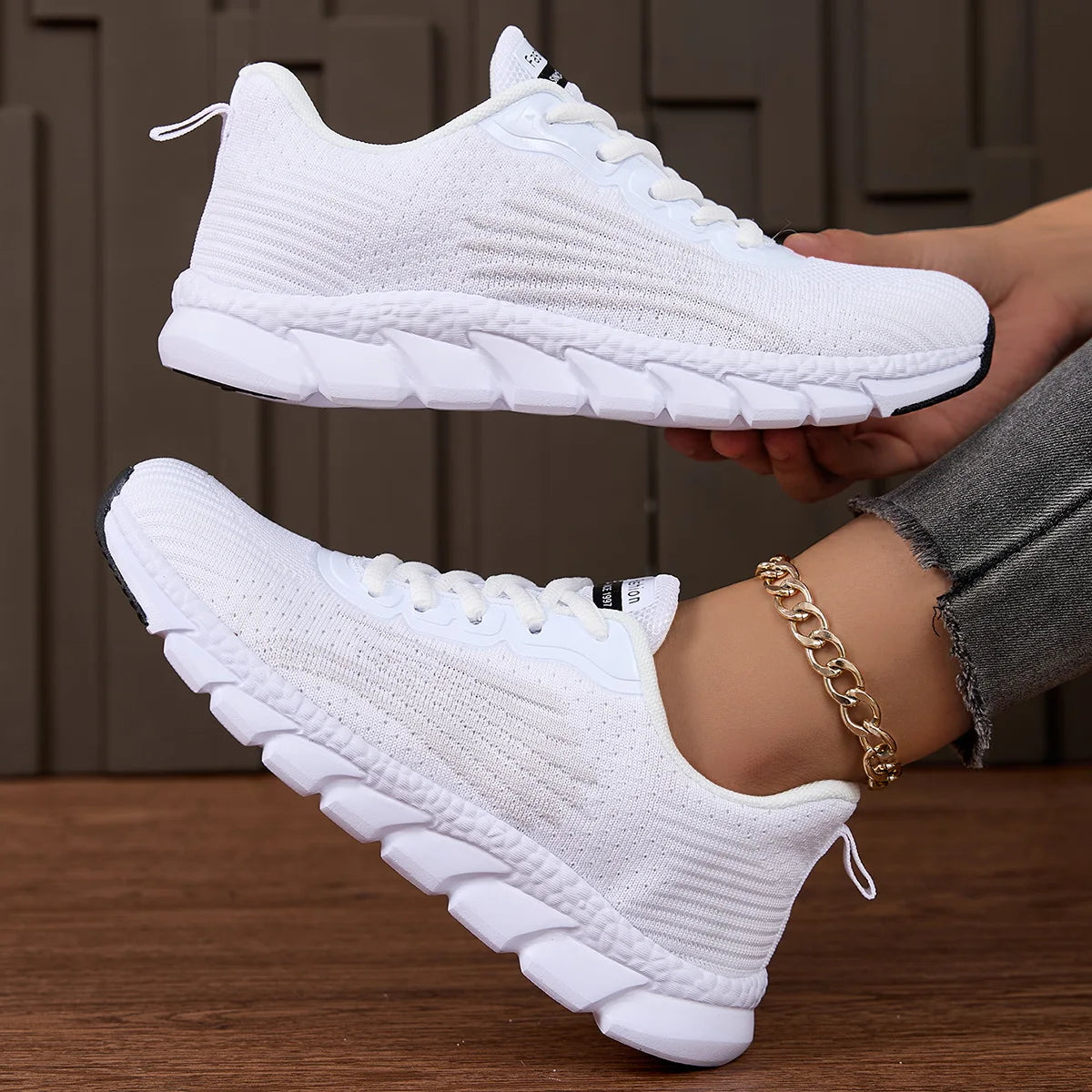 Classic Running Style Sneakers