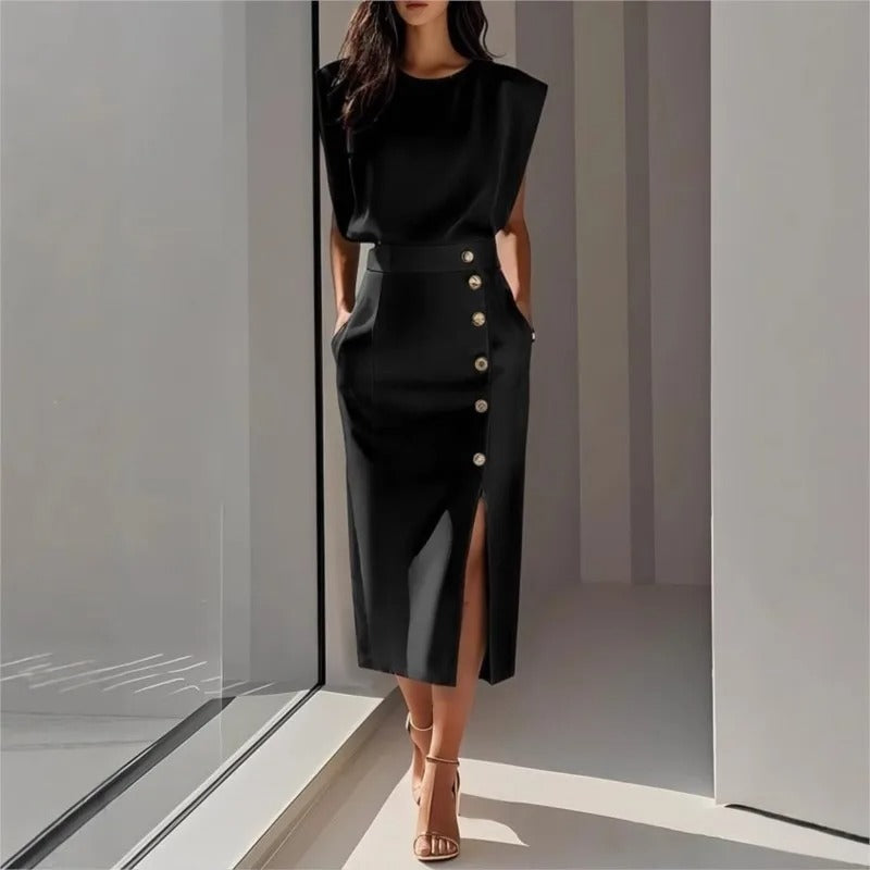 Chic Midi Dress Side Slit